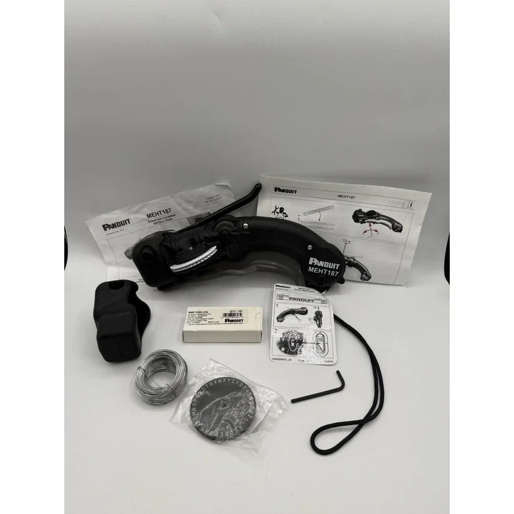 Panduit MEHT187 Embossing Hand Tool, On-Site Marking w/ Case, Tags &‎ Wire EUC